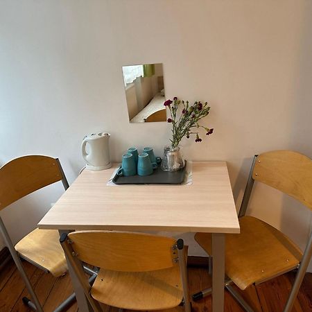 Lilia House Vandrarhem Poznań Exteriör bild