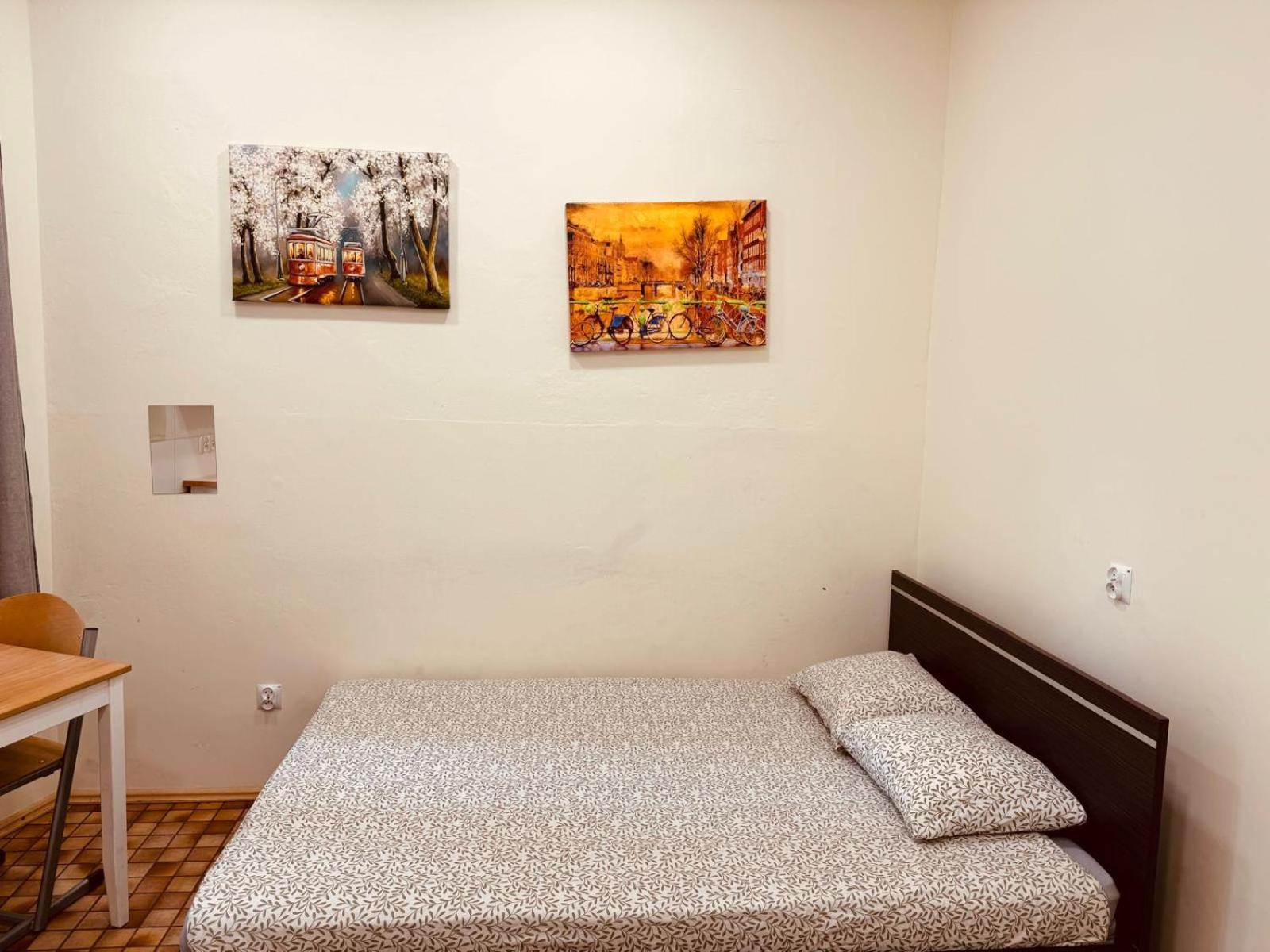 Lilia House Vandrarhem Poznań Exteriör bild