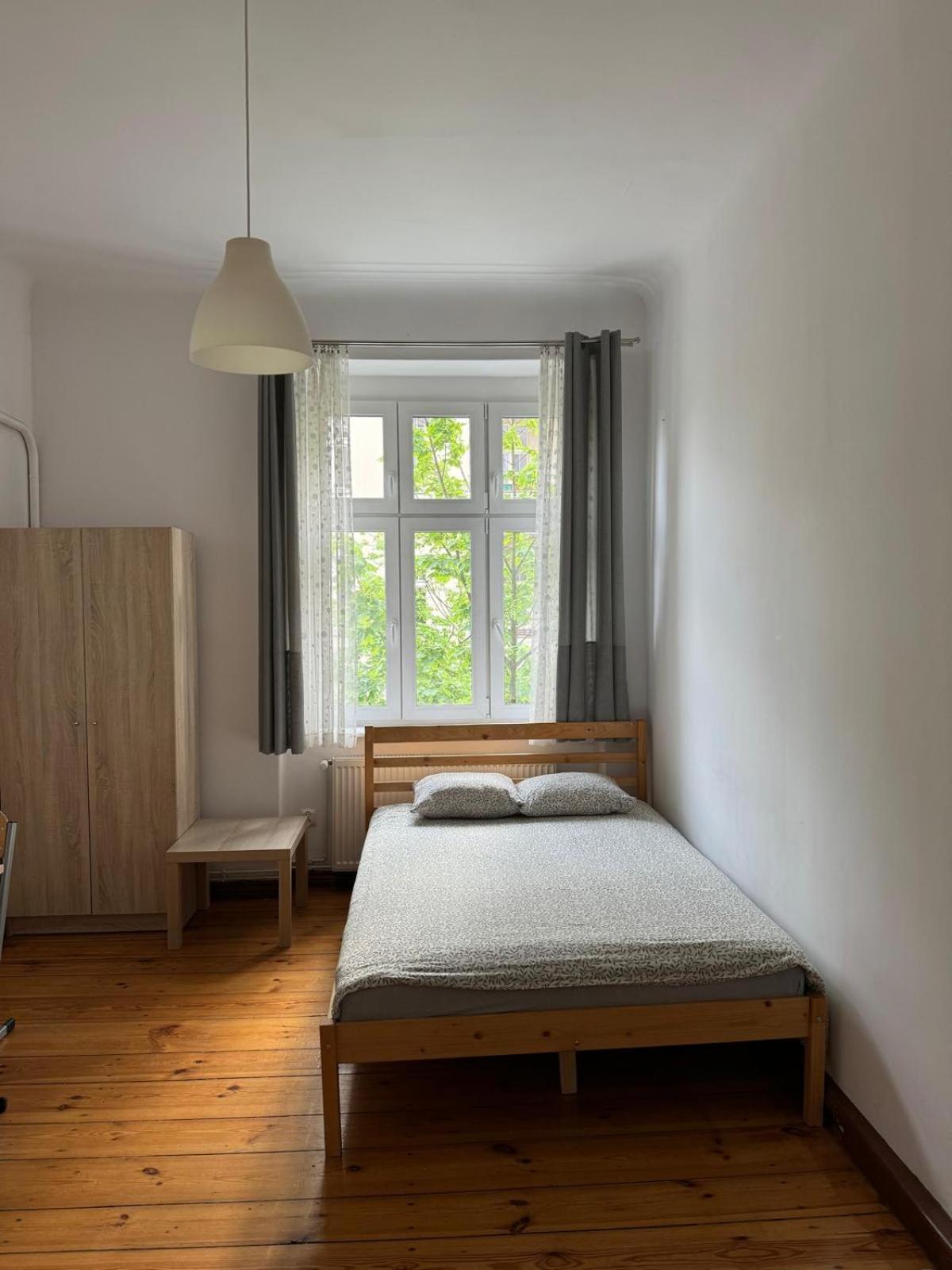 Lilia House Vandrarhem Poznań Exteriör bild